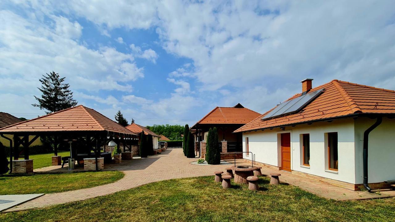 Apartment Meszkoe Vendeghaz -
