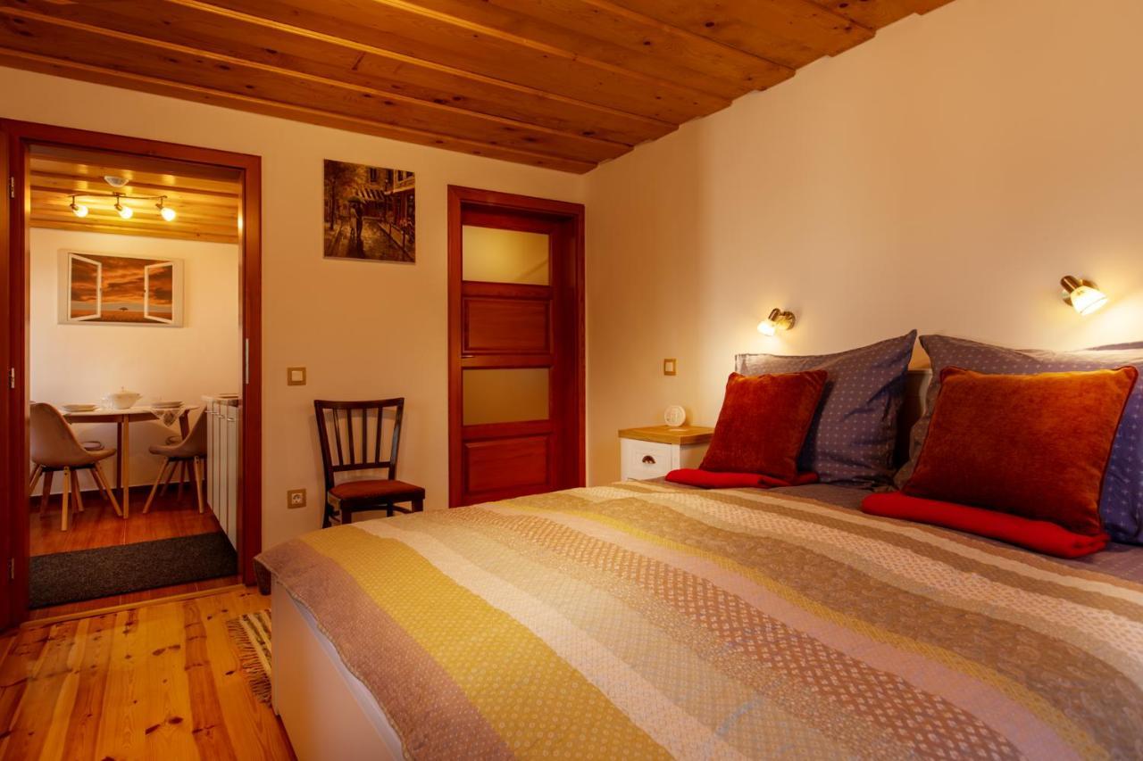 Meszkoe Vendeghaz - Apartment